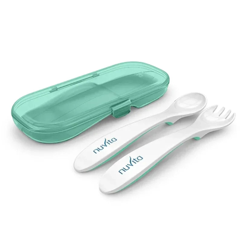 8477 Nuvita комплект вилица и лъжица в кутия COOL GREEN by Nuvita