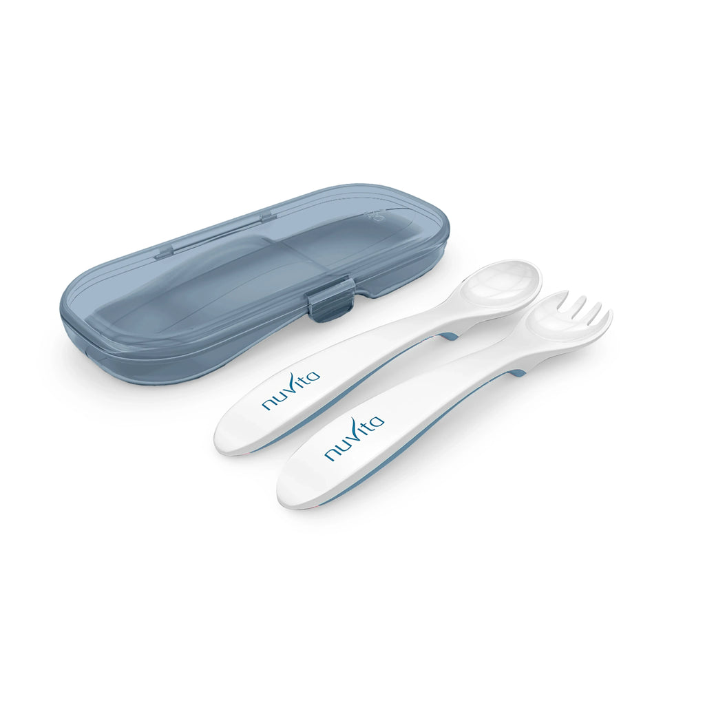 8477 Nuvita комплект вилица и лъжица в кутия POWDER BLUE by Nuvita