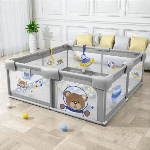 Мека ограда с килимче и топки Bear in the Space set 180*200 by SONNE