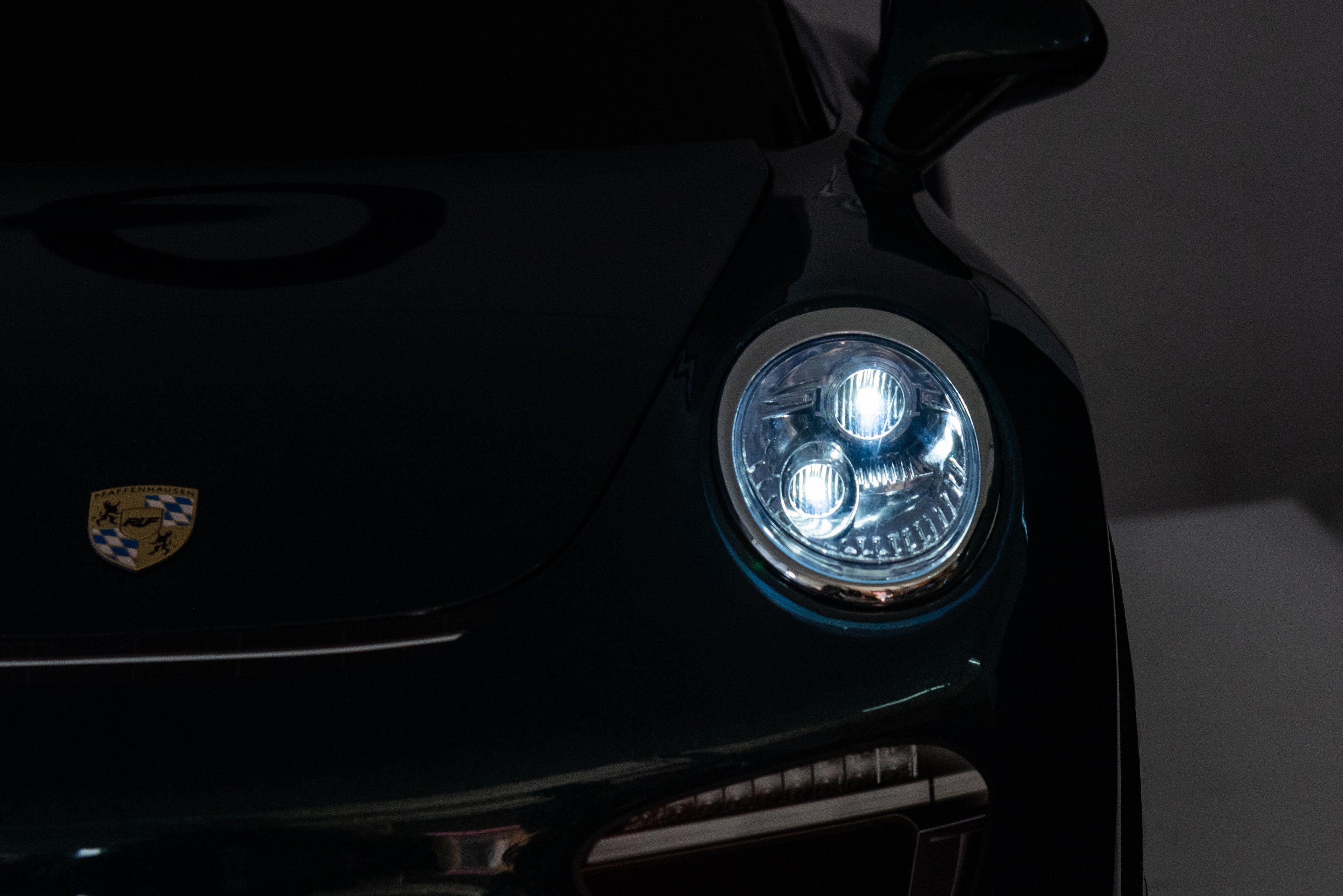 Акумулаторна кола Licensed RUF CTR3 CLUBSPORT Black by Kikkaboo
