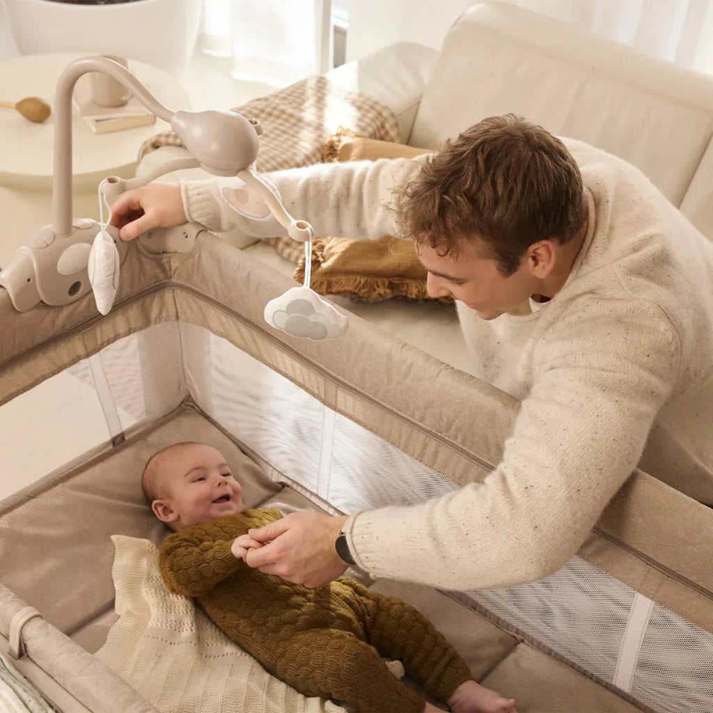 Kinderkraft LEODY UP сгъваема бебешка кошара с аксесоари BEIGE by KinderKraft