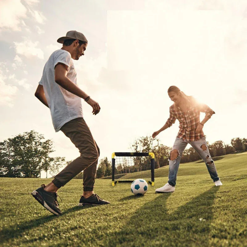 Umbro сгъваема футболна врата 50х44х44 by Umbro
